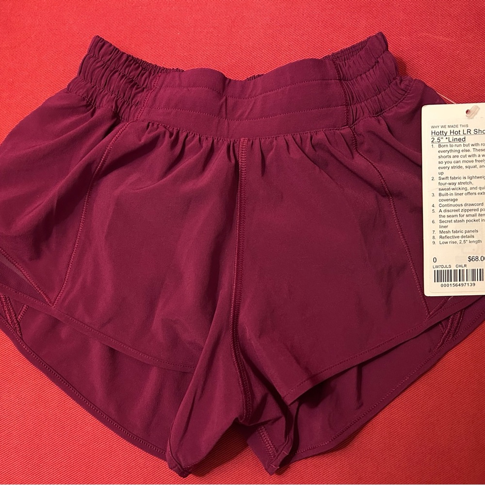 NWT Lululemon Hotty Hot Shorts 2.5” Chilled Grape - Size 0